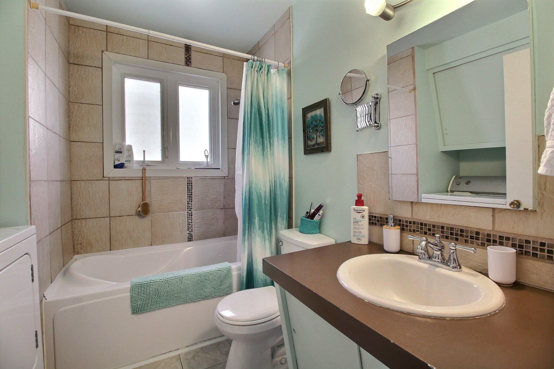 









1188

 - 1194A


Rue Maisonneuve

,
Magog,




QC
J1X2P1

