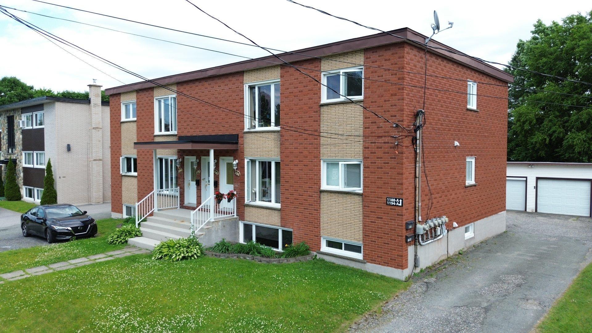 









1188

 - 1194A


Rue Maisonneuve

,
Magog,




QC
J1X2P1

