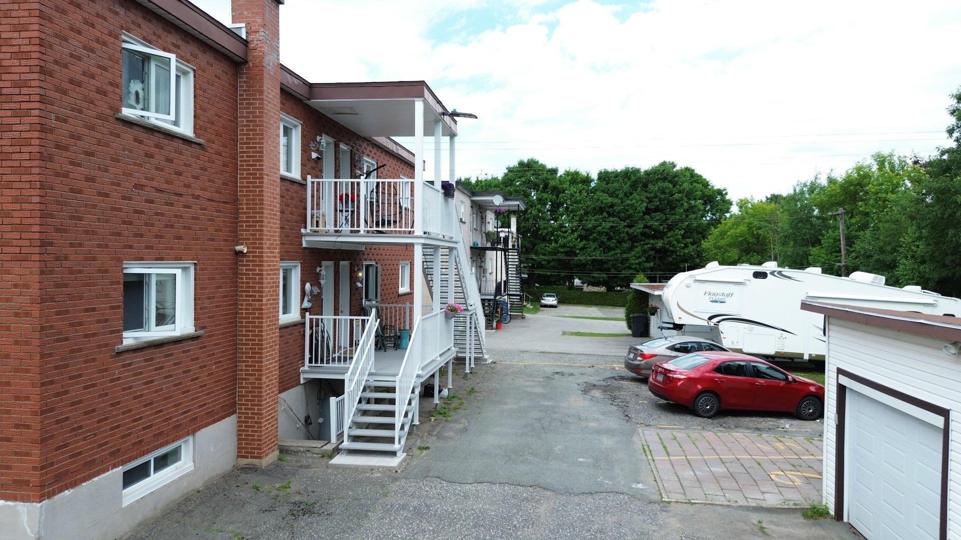 









1188

 - 1194A


Rue Maisonneuve

,
Magog,




QC
J1X2P1

