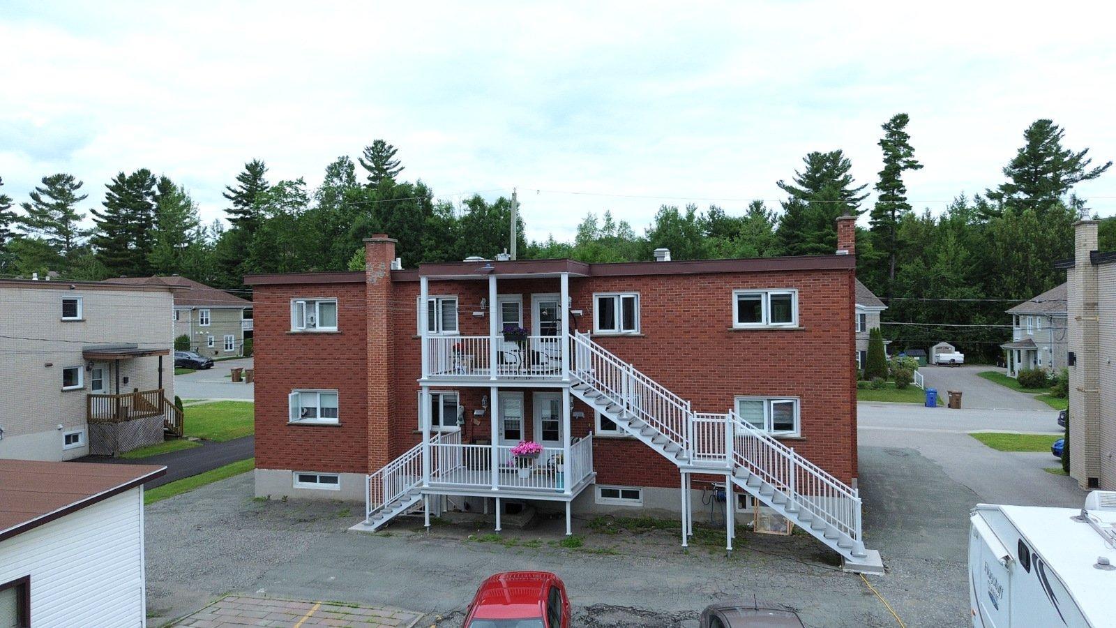 









1188

 - 1194A


Rue Maisonneuve

,
Magog,




QC
J1X2P1

