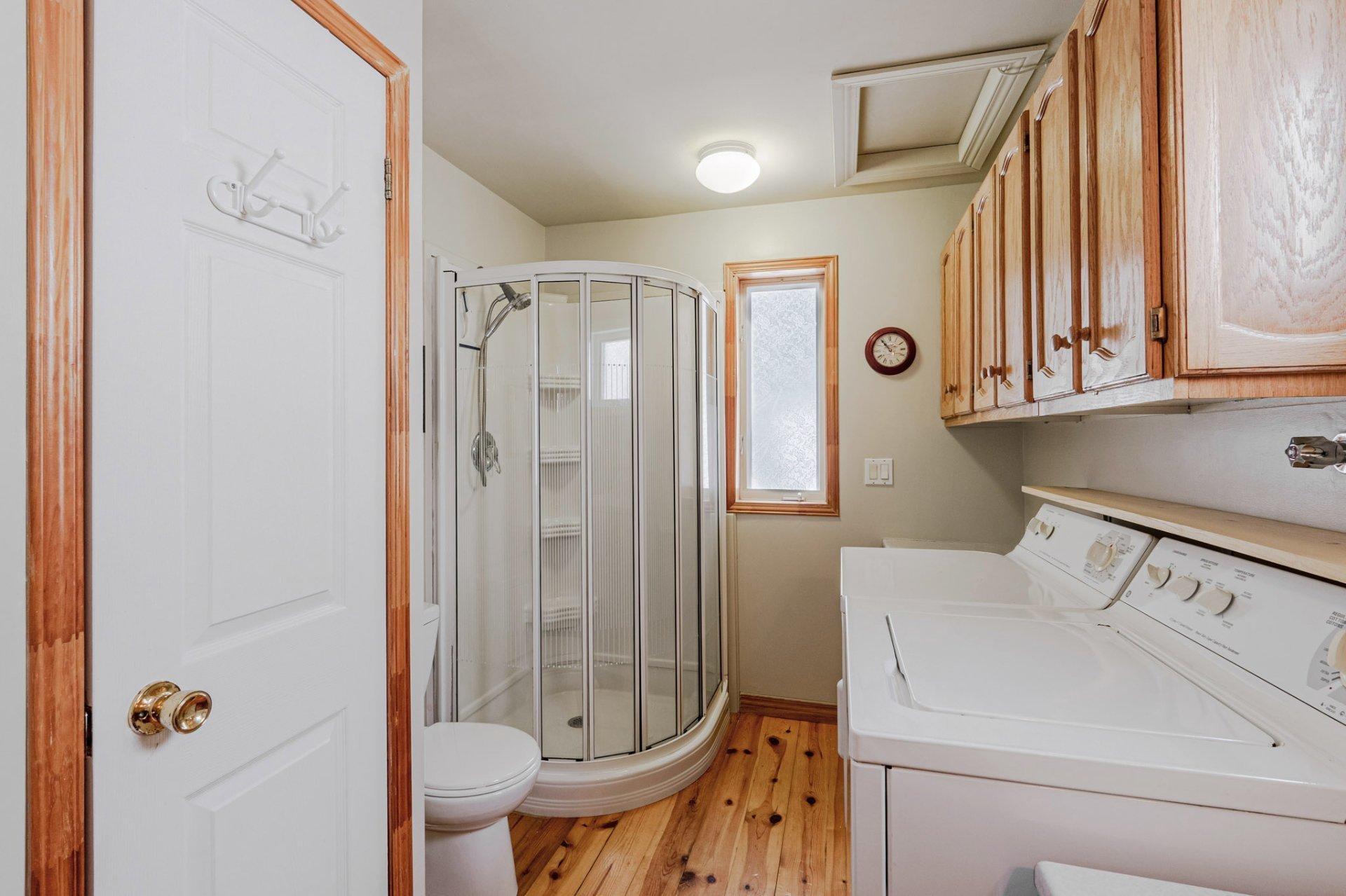 









498


Ch. de l'Auberge

,
Racine,




QC
J0E1Y0

