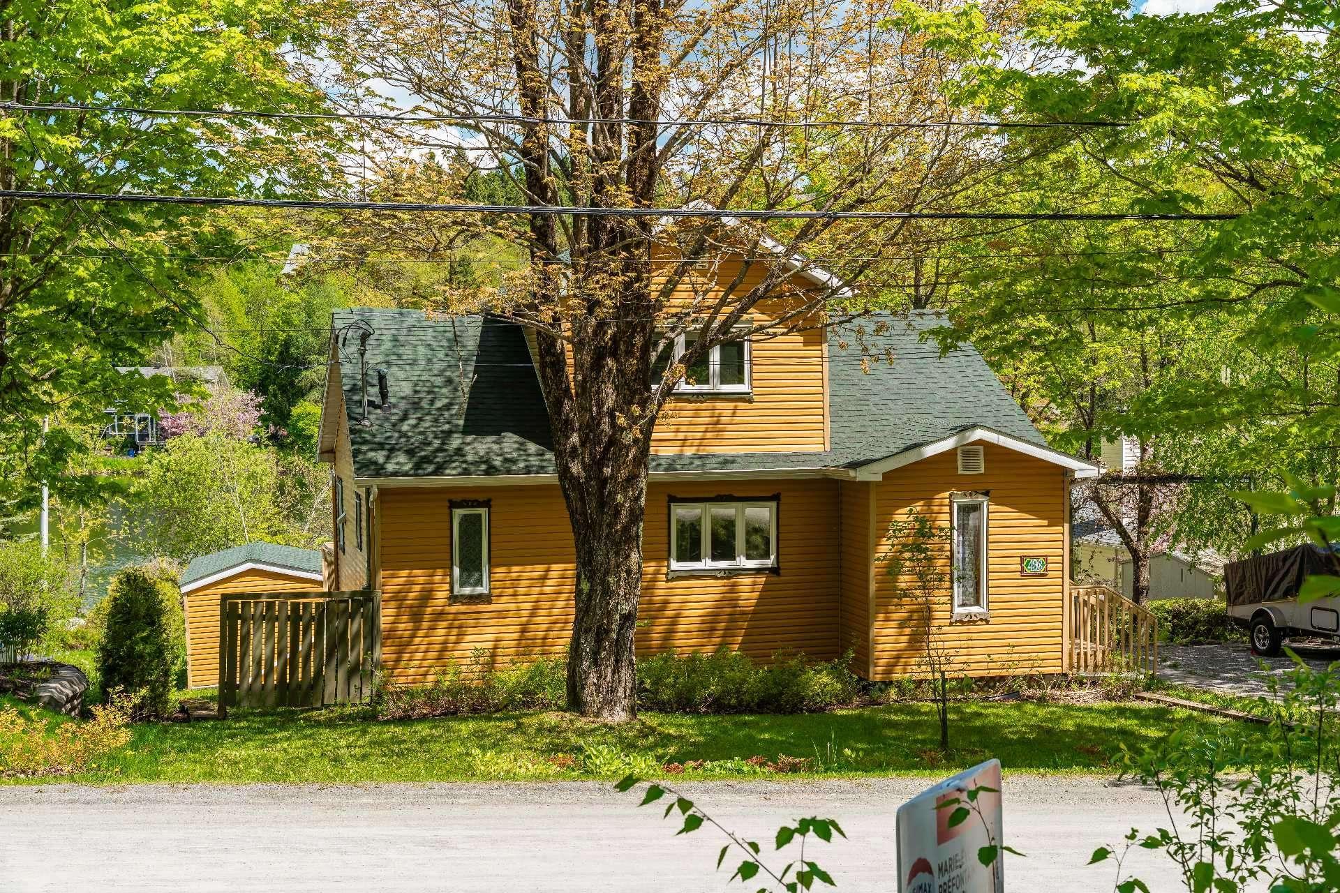 









498


Ch. de l'Auberge

,
Racine,




QC
J0E1Y0

