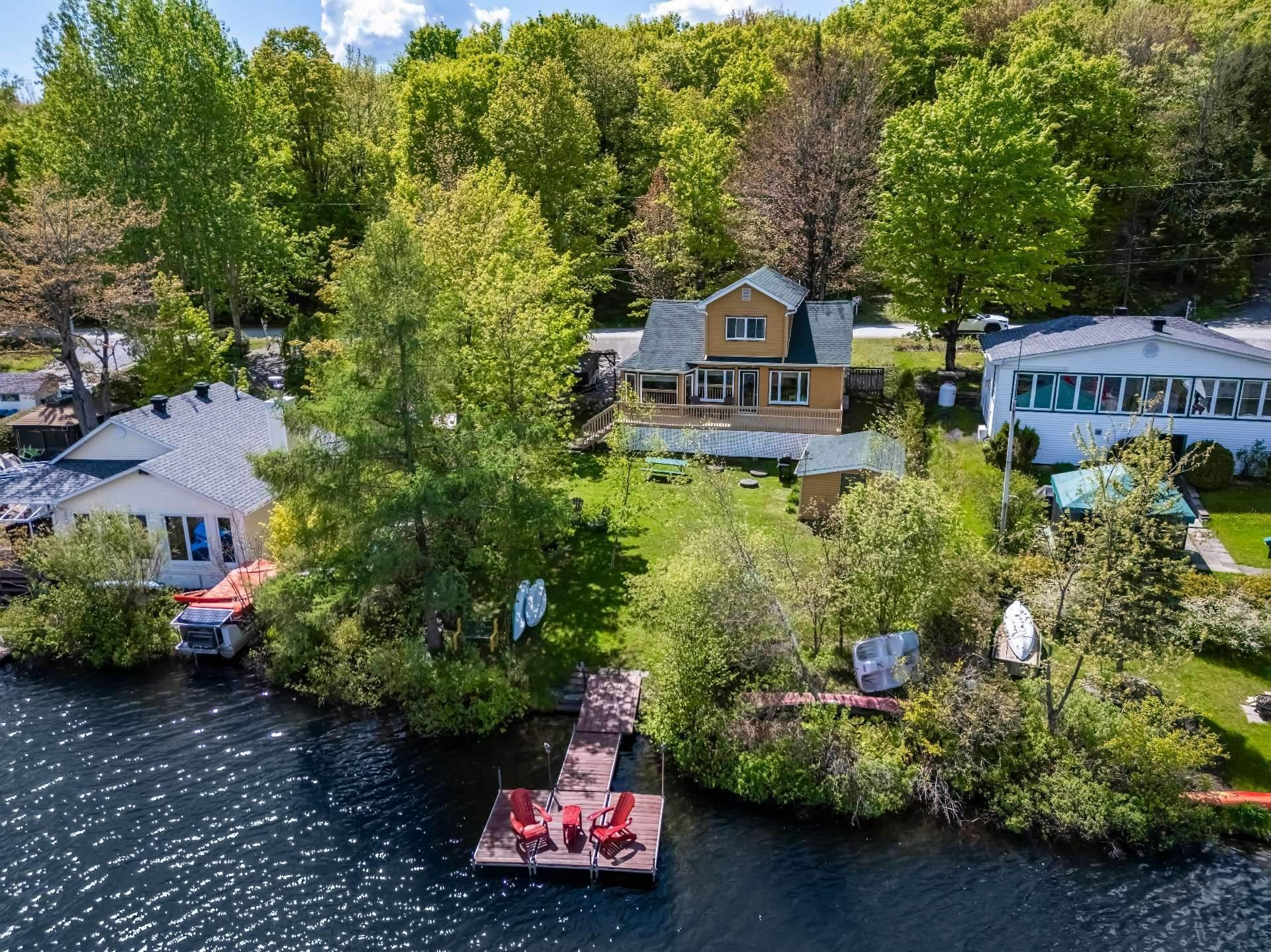 









498


Ch. de l'Auberge

,
Racine,




QC
J0E1Y0

