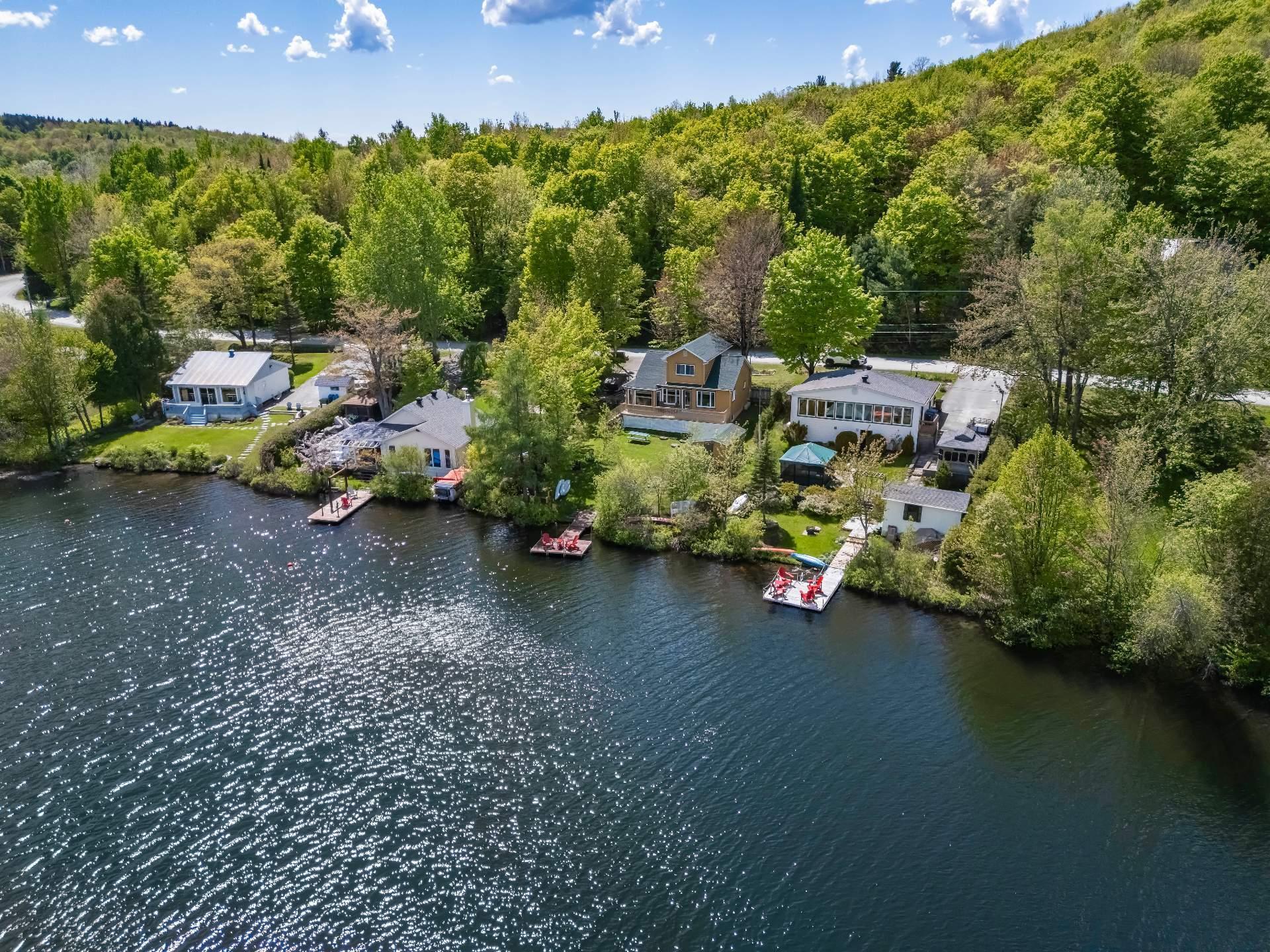 









498


Ch. de l'Auberge

,
Racine,




QC
J0E1Y0

