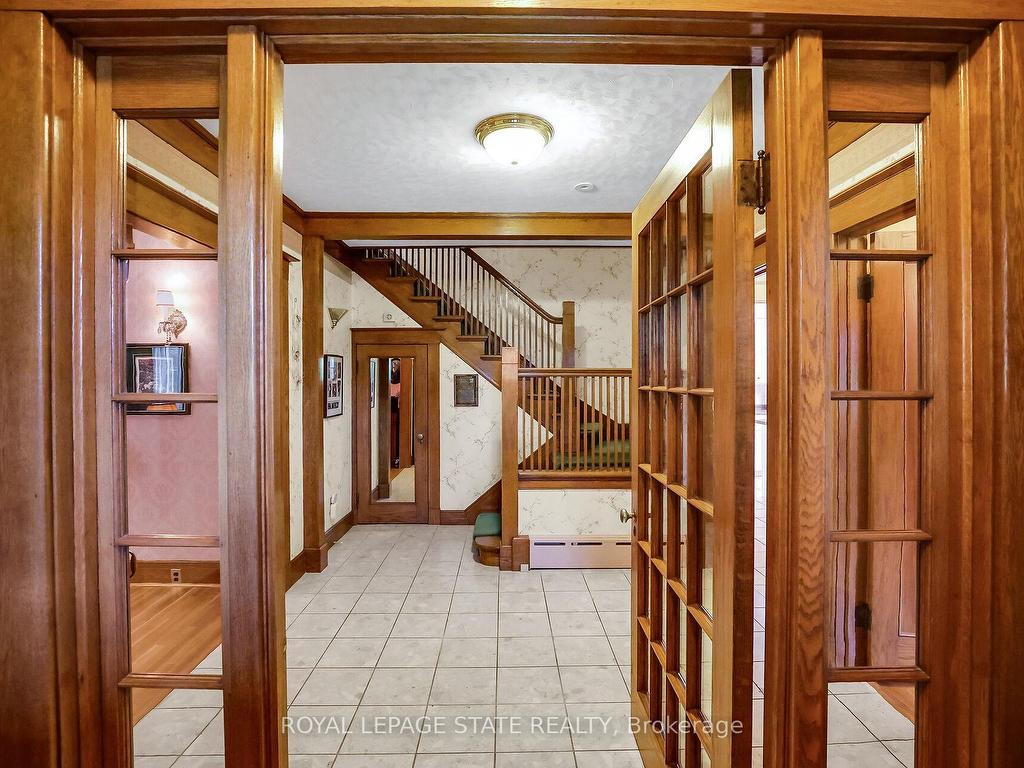 









102


Main

Street East,
Grimsby,




ON
L3M 1N8

