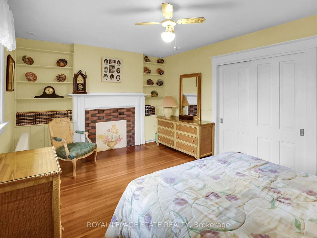 









102


Main

Street East,
Grimsby,




ON
L3M 1N8

