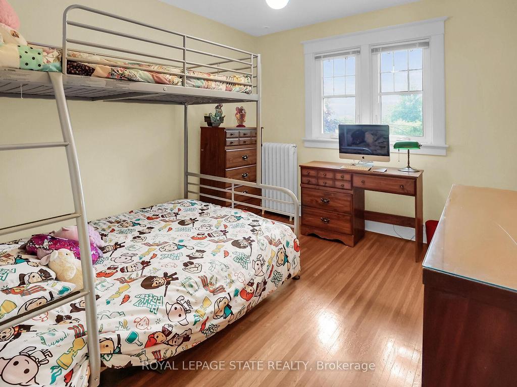 









102


Main

Street East,
Grimsby,




ON
L3M 1N8

