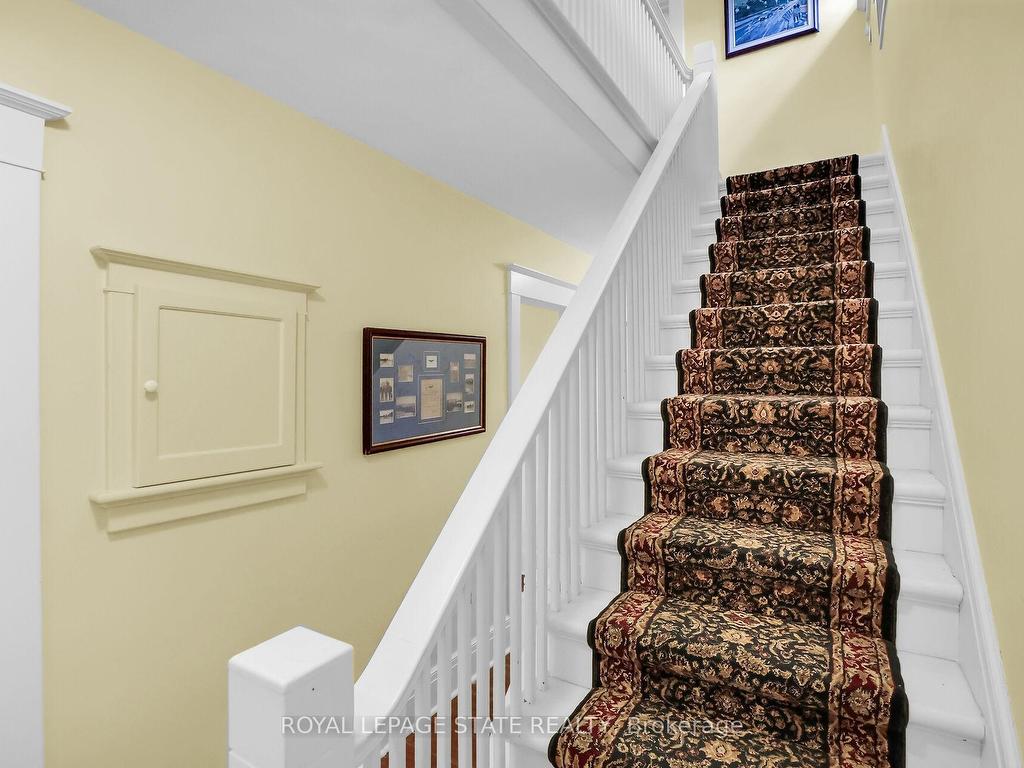 









102


Main

Street East,
Grimsby,




ON
L3M 1N8

