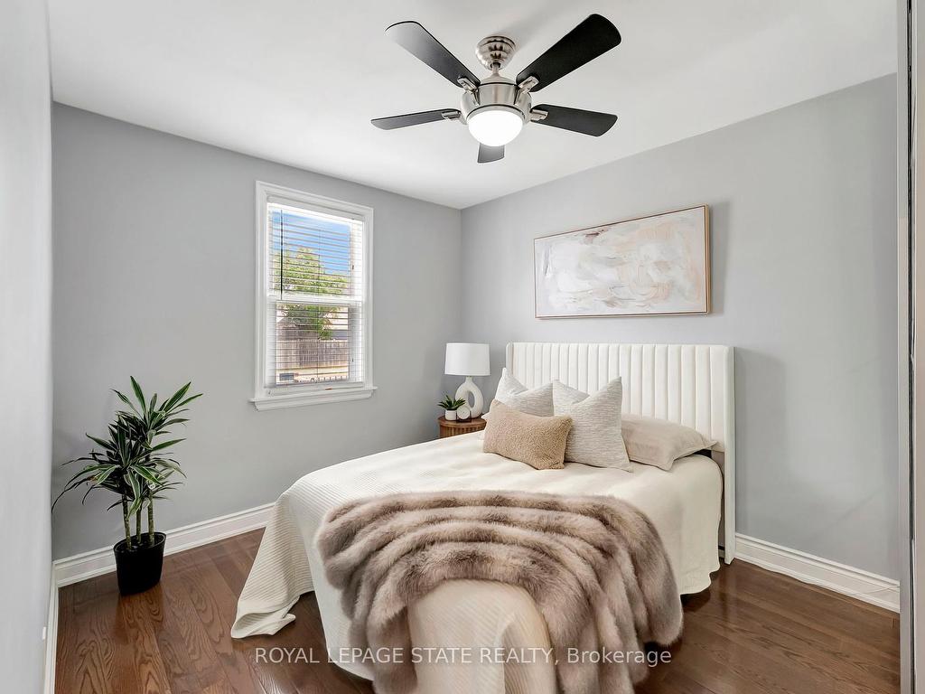 









746


Roxborough

Avenue,
Hamilton,




ON
L8H 1S7

