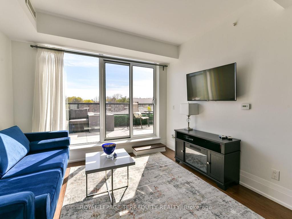 









25


Malcolm

Road, 501,
Toronto,




ON
M4G 0C1

