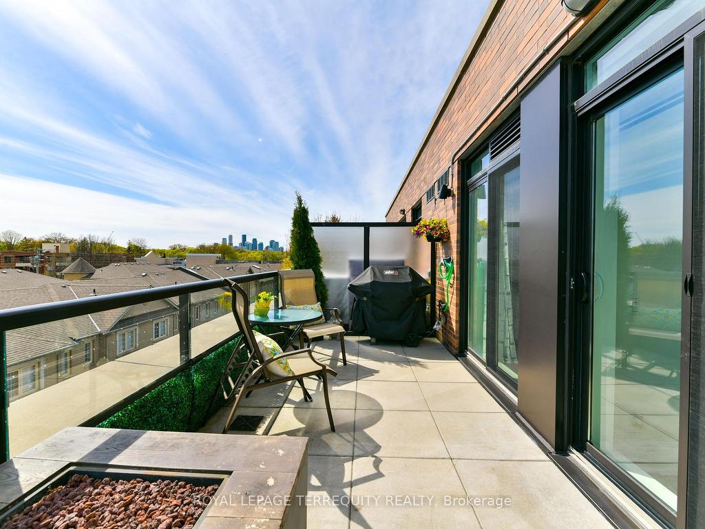 









25


Malcolm

Road, 501,
Toronto,




ON
M4G 0C1


