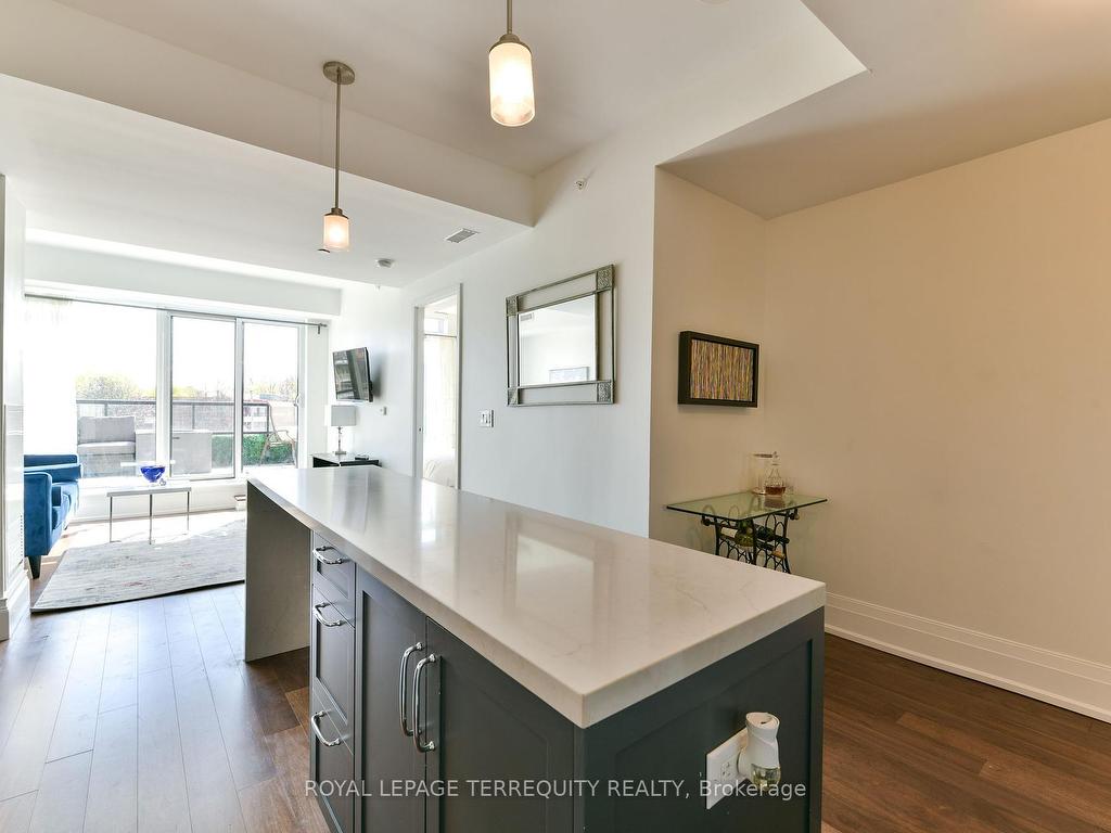 









25


Malcolm

Road, 501,
Toronto,




ON
M4G 0C1

