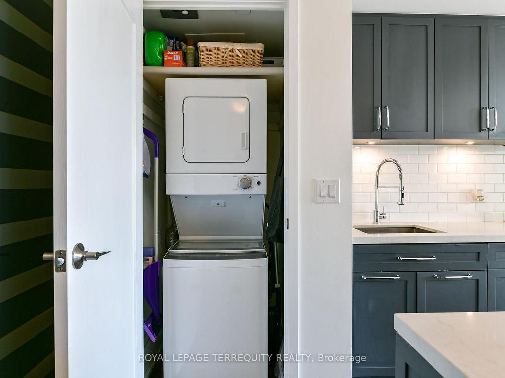 









25


Malcolm

Road, 501,
Toronto,




ON
M4G 0C1

