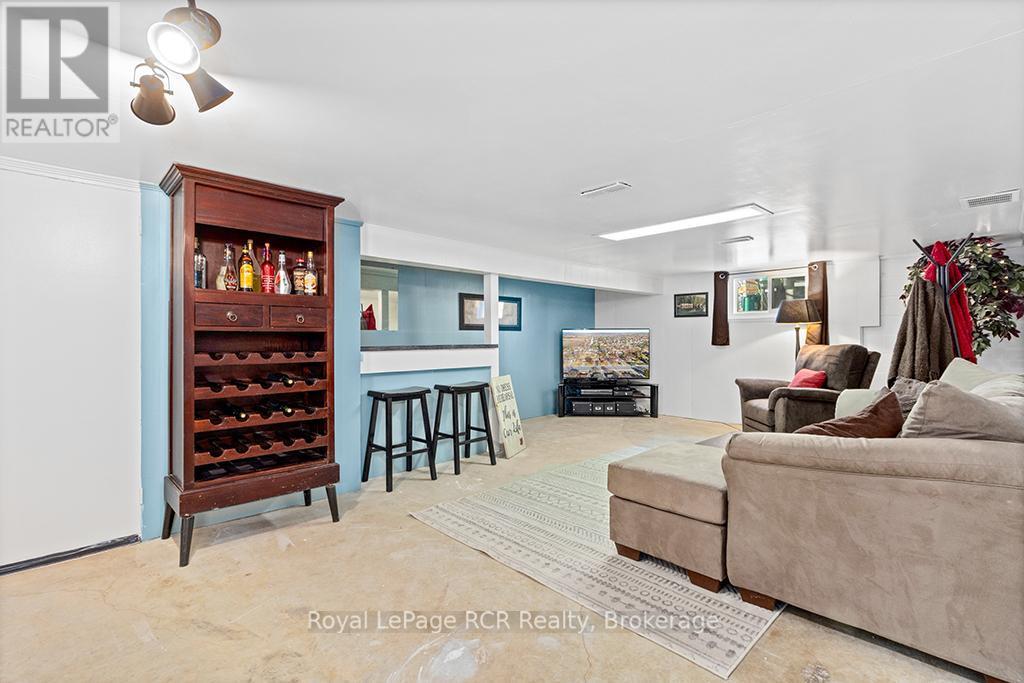 












4109 COUNTY ROAD 124 ROAD

,
Clearview (Nottawa),




Ontario
L0M1P0

