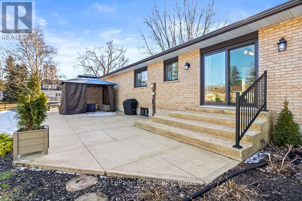 












4109 COUNTY ROAD 124 ROAD

,
Clearview (Nottawa),




Ontario
L0M1P0


