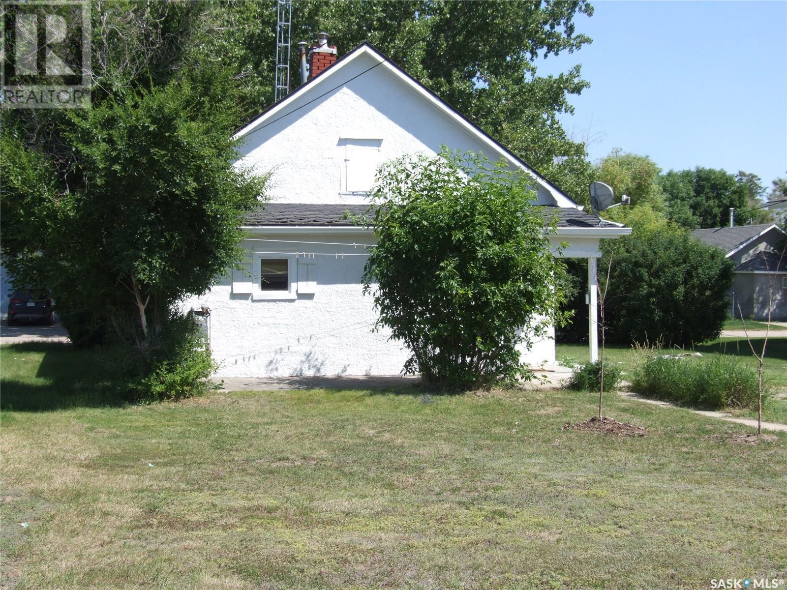 












150 2nd STREET E

,
Fox Valley,




Saskatchewan
S0N0V0

