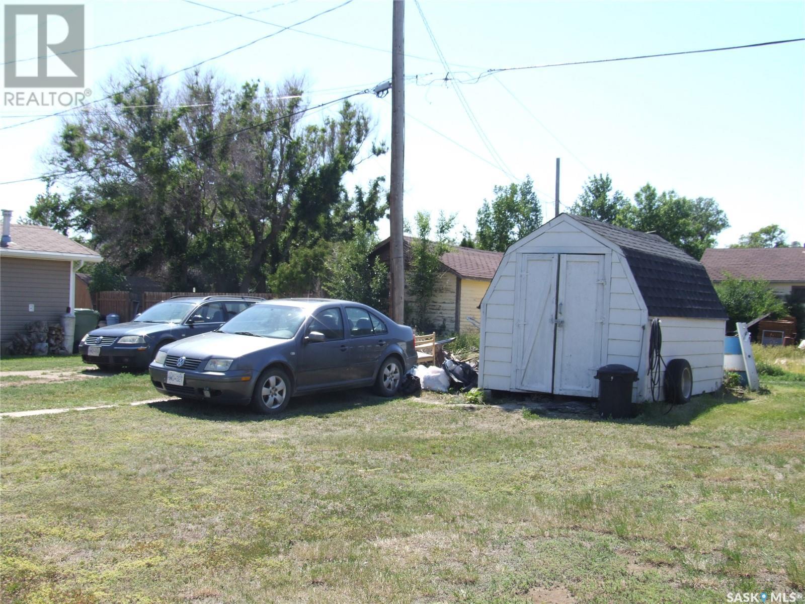 












150 2nd STREET E

,
Fox Valley,




Saskatchewan
S0N0V0

