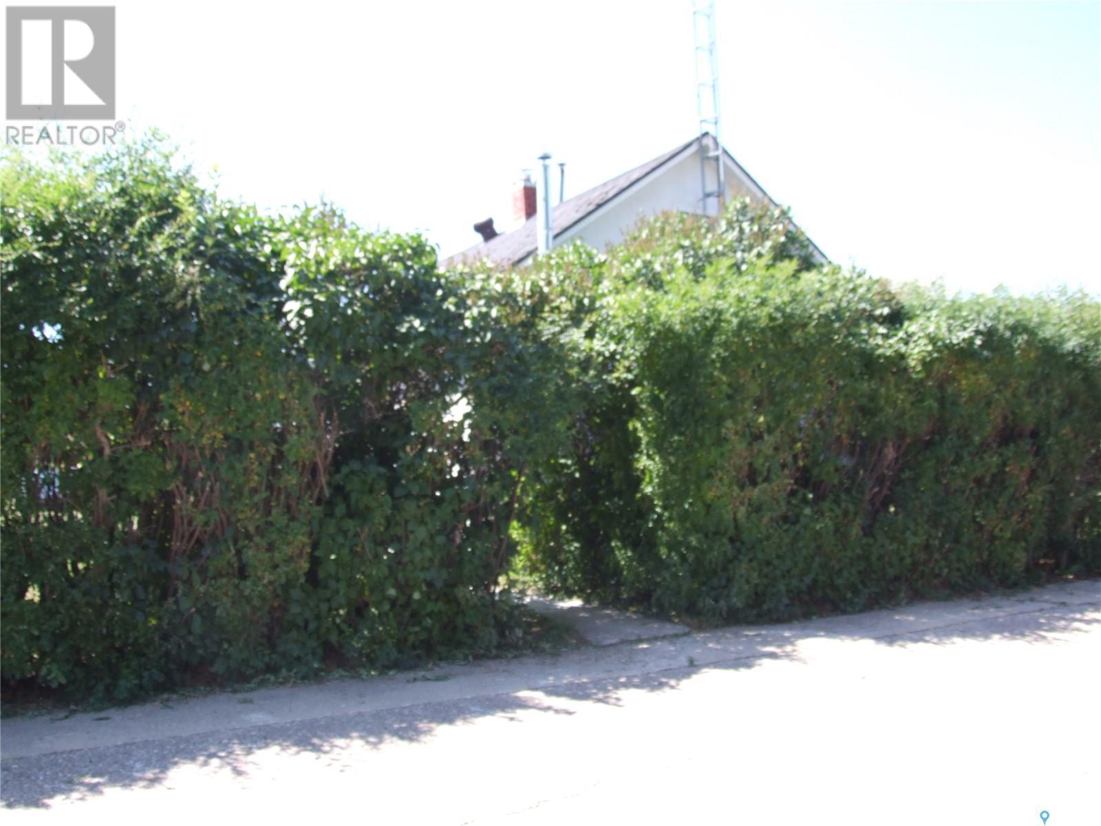 












150 2nd STREET E

,
Fox Valley,




Saskatchewan
S0N0V0

