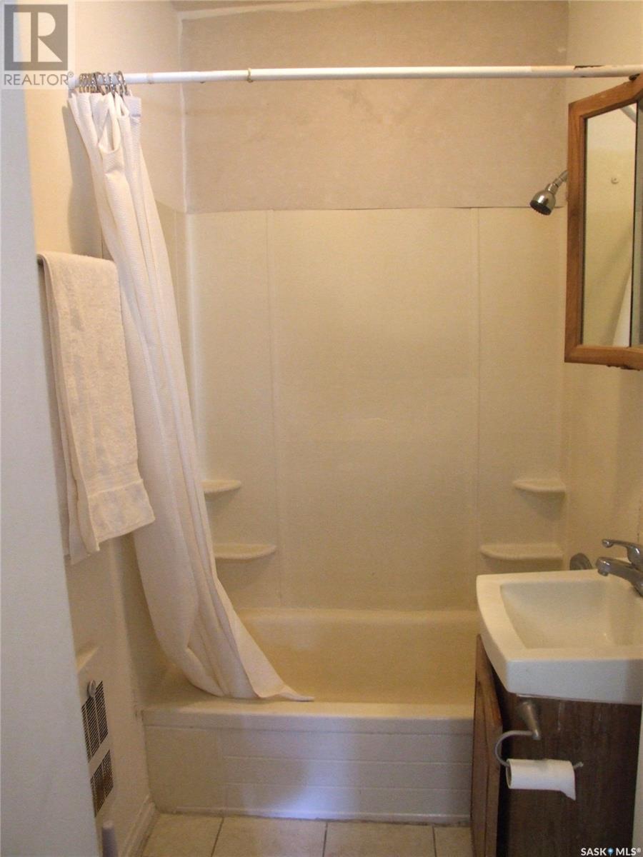 












150 2nd STREET E

,
Fox Valley,




Saskatchewan
S0N0V0

