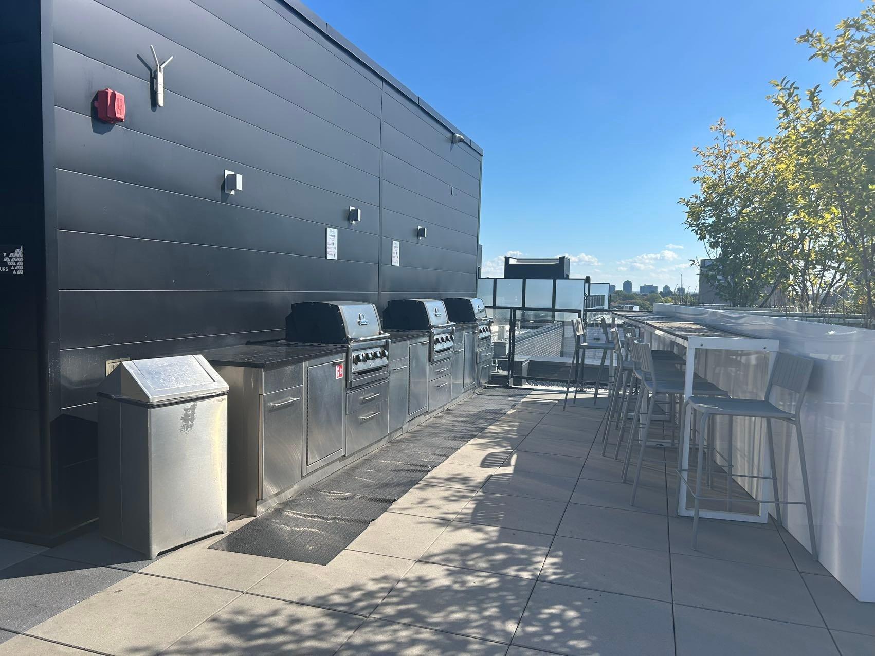 









1550


Rue des Bassins

, 312,
Montréal (Le Sud-Ouest),




QC
H3C0W5

