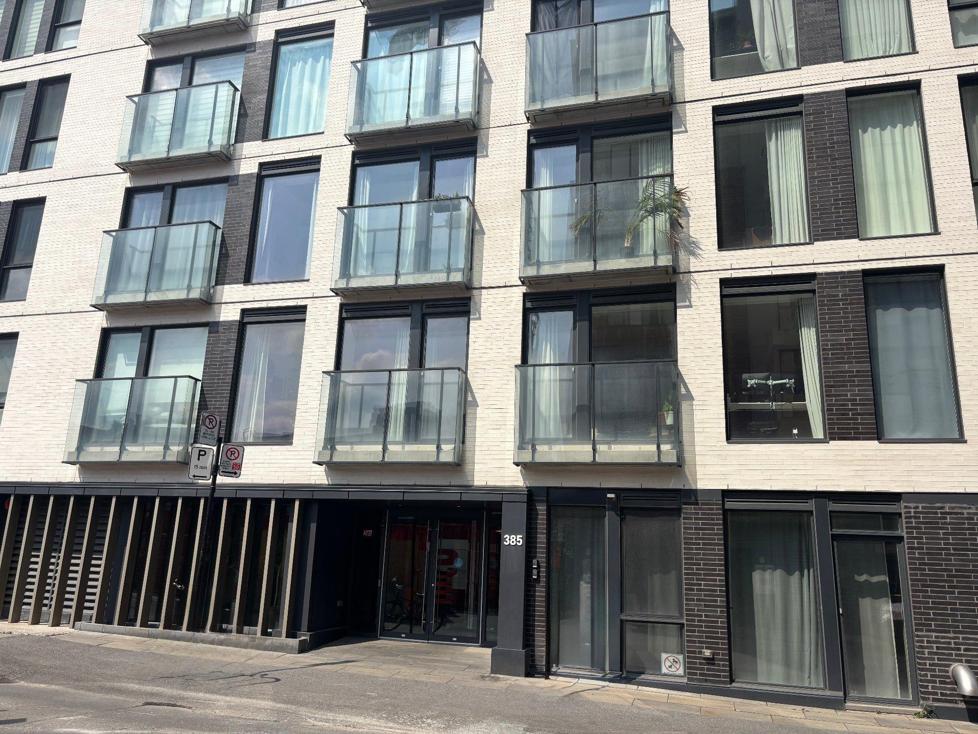 









385


Rue St-Martin

, 512,
Montréal (Le Sud-Ouest),




QC
H3J1W1

