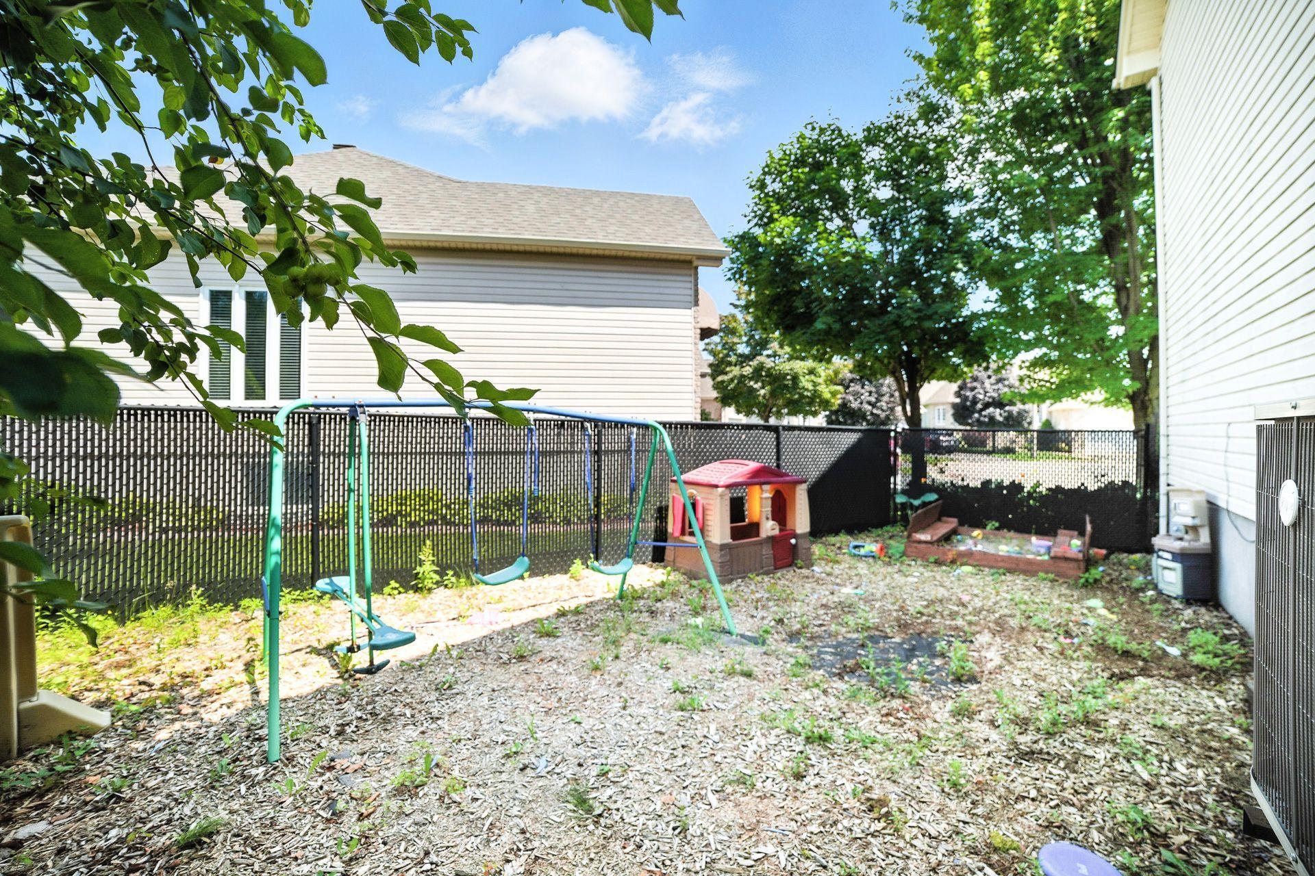 









88


Imp. des Vents

,
Gatineau (Gatineau),




QC
J8R4A8

