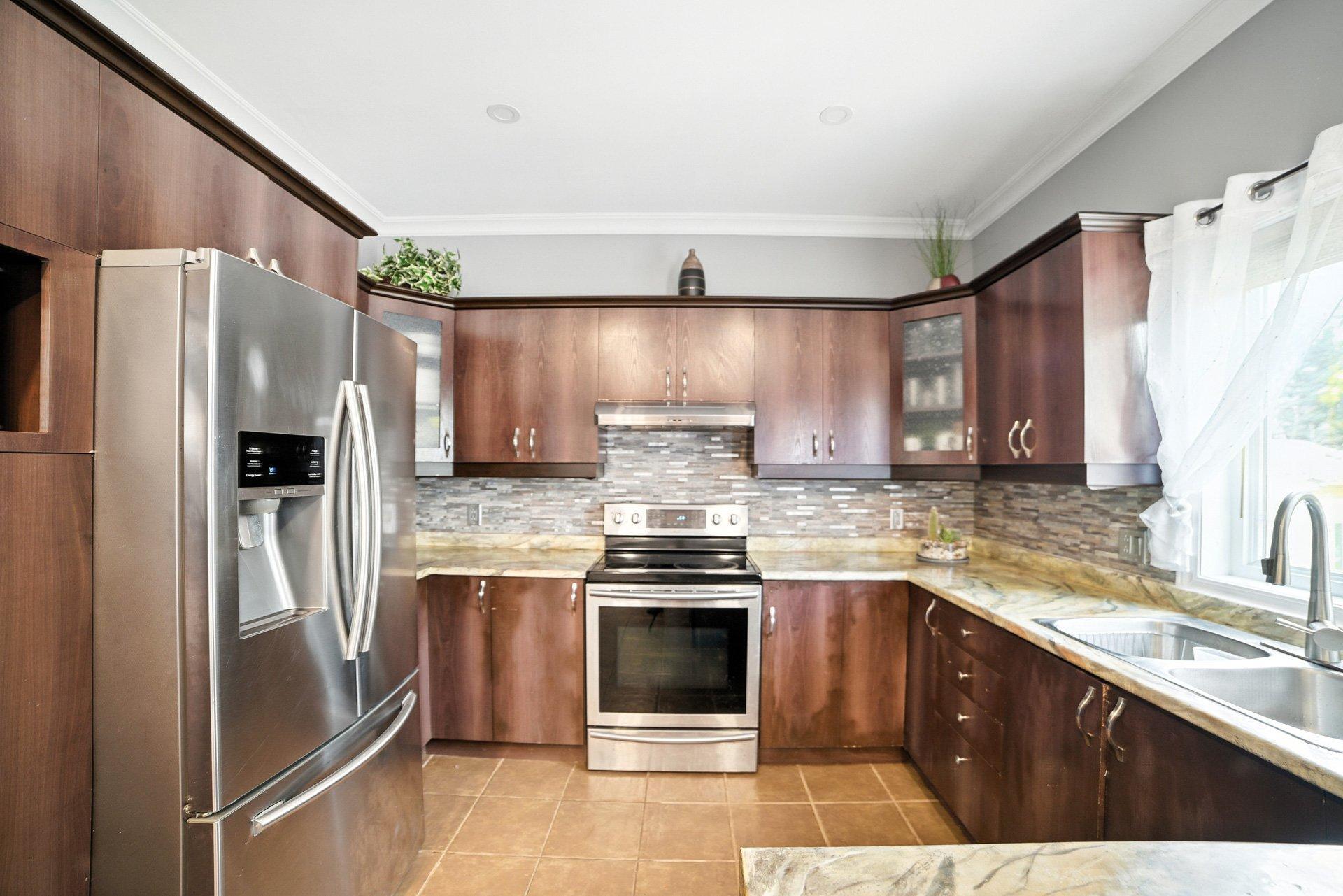 









88


Imp. des Vents

,
Gatineau (Gatineau),




QC
J8R4A8

