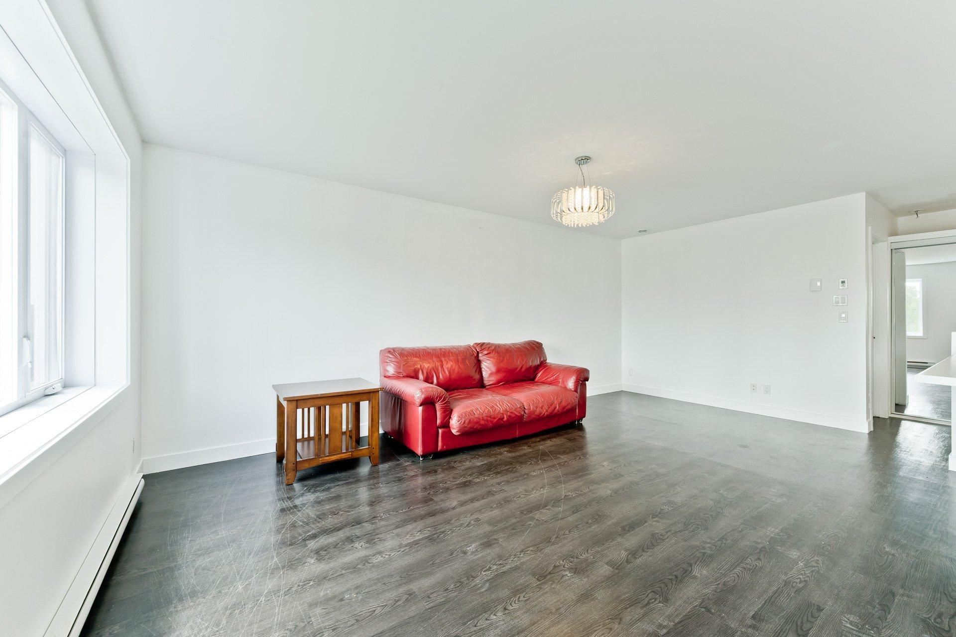 









3810


Rue Émile-Chartier

,
Sherbrooke (Les Nations),




QC
J1L0H7

