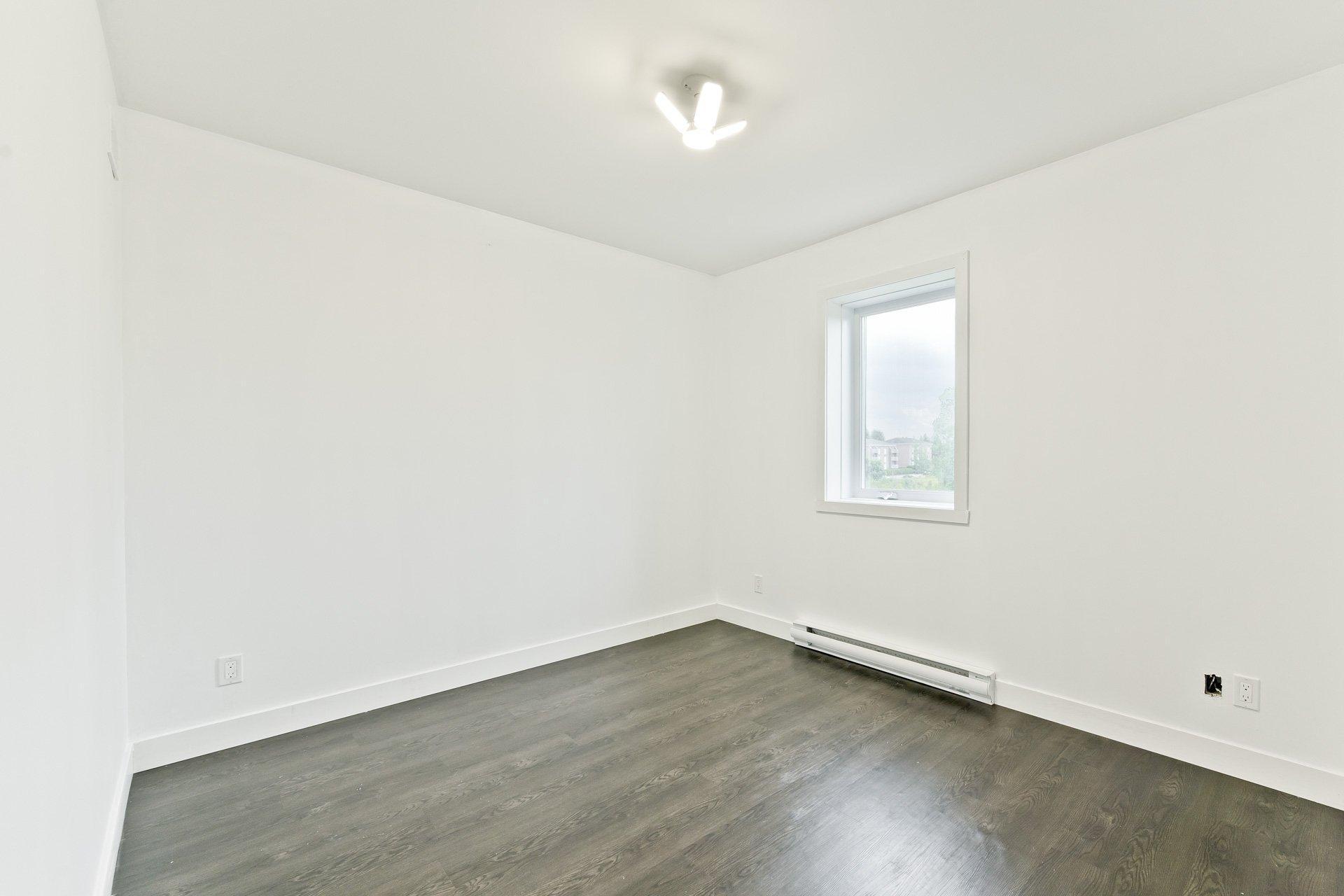 









3810


Rue Émile-Chartier

,
Sherbrooke (Les Nations),




QC
J1L0H7

