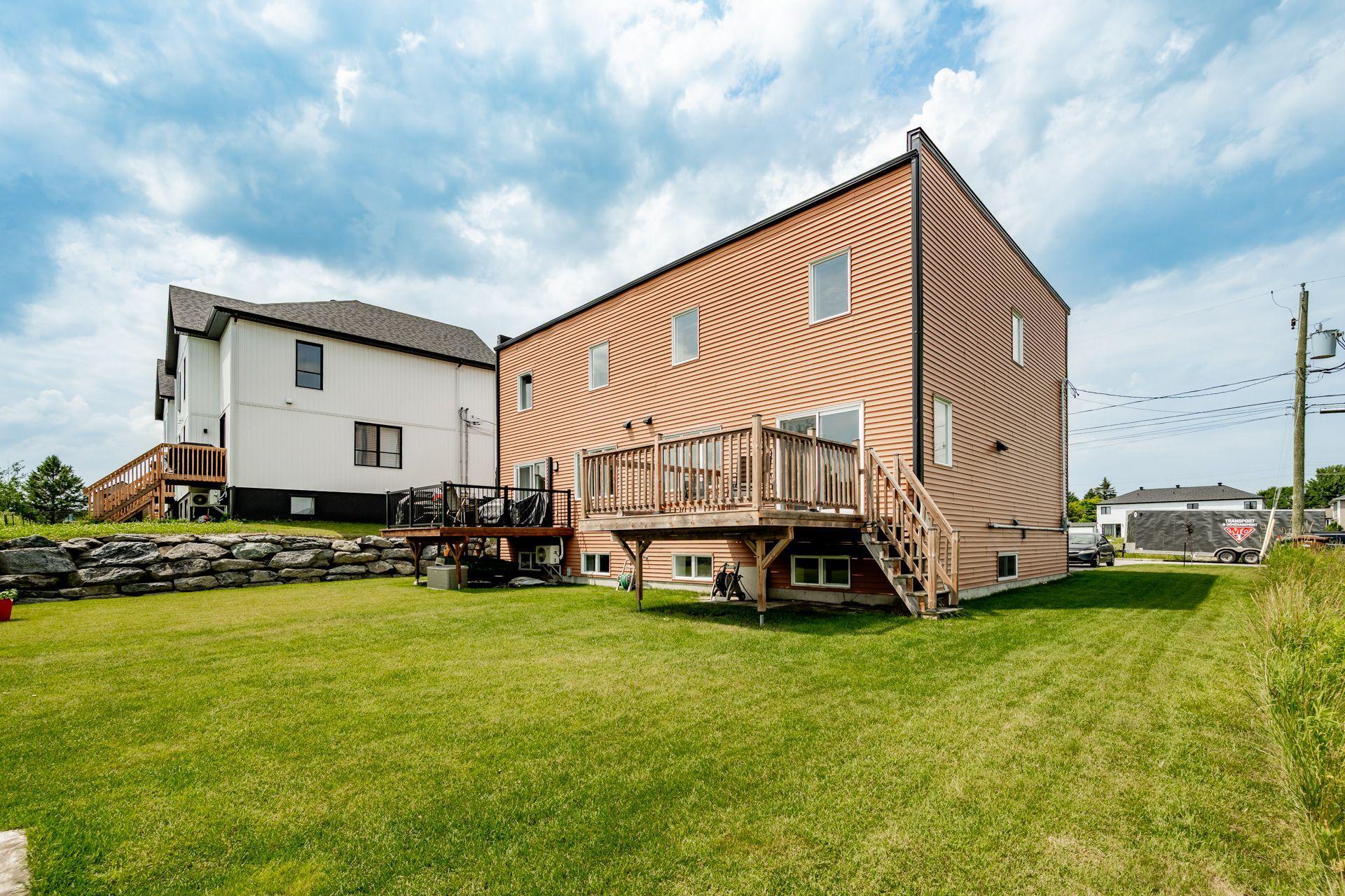 









3810


Rue Émile-Chartier

,
Sherbrooke (Les Nations),




QC
J1L0H7

