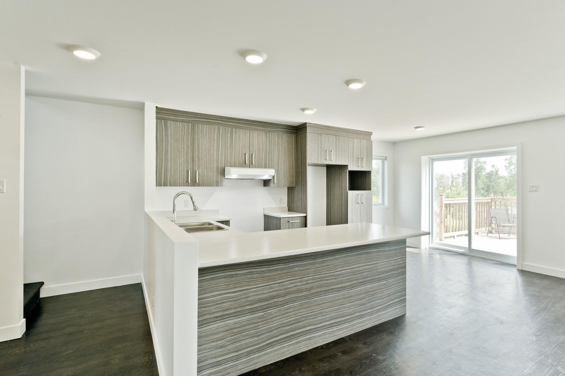 









3810


Rue Émile-Chartier

,
Sherbrooke (Les Nations),




QC
J1L0H7

