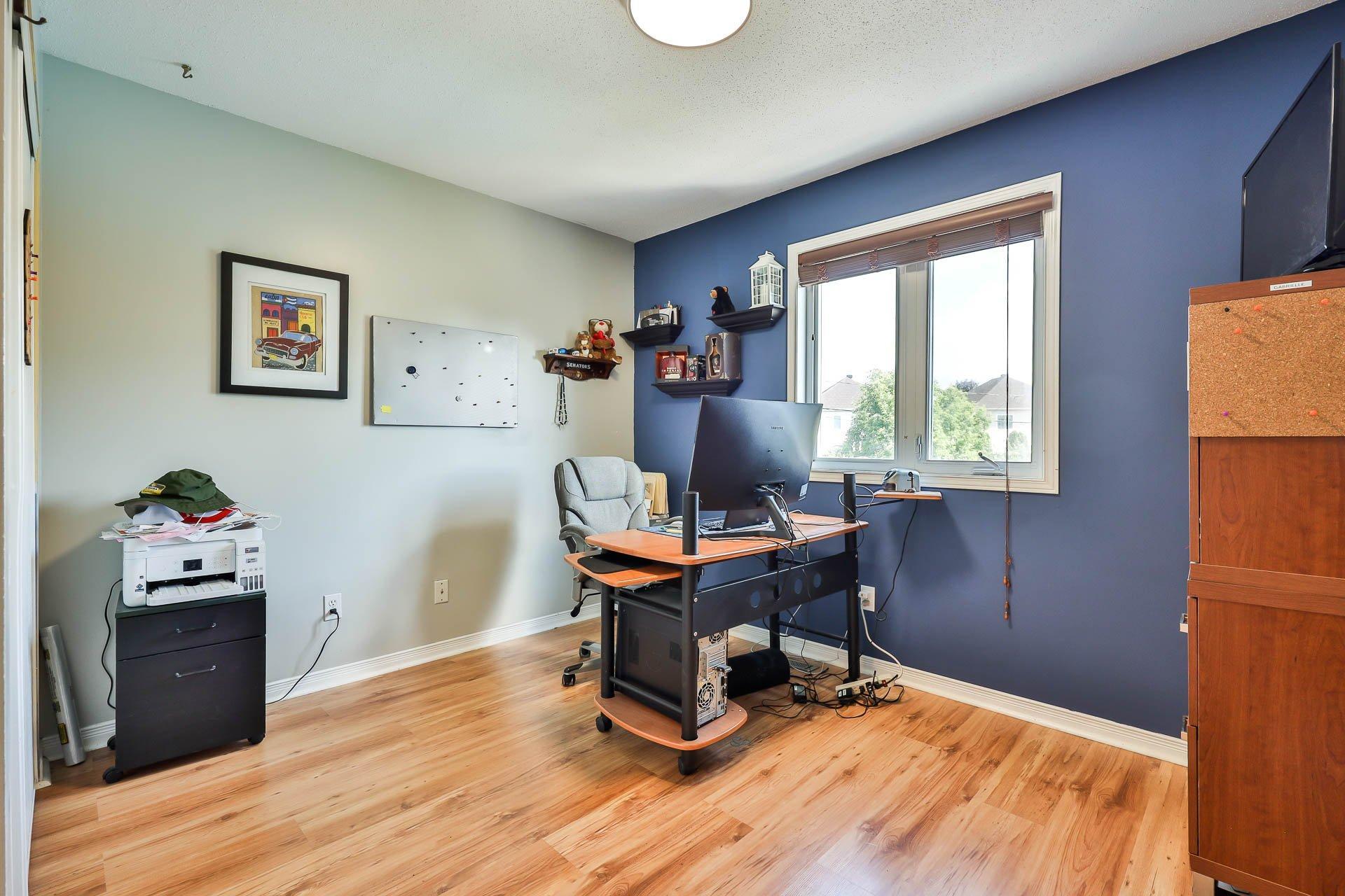 









284


Rue de Charny

,
Gatineau (Gatineau),




QC
J8R2Y4

