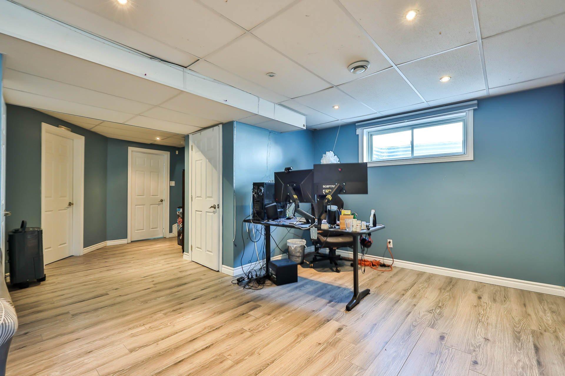 









284


Rue de Charny

,
Gatineau (Gatineau),




QC
J8R2Y4

