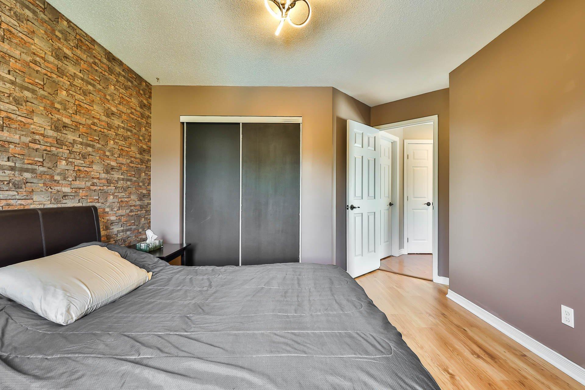 









284


Rue de Charny

,
Gatineau (Gatineau),




QC
J8R2Y4

