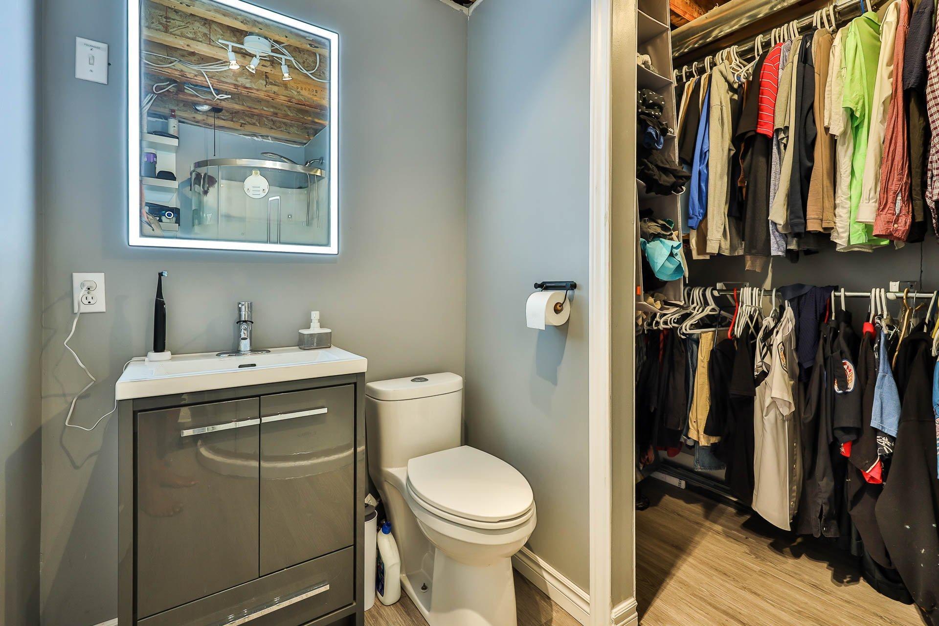 









284


Rue de Charny

,
Gatineau (Gatineau),




QC
J8R2Y4

