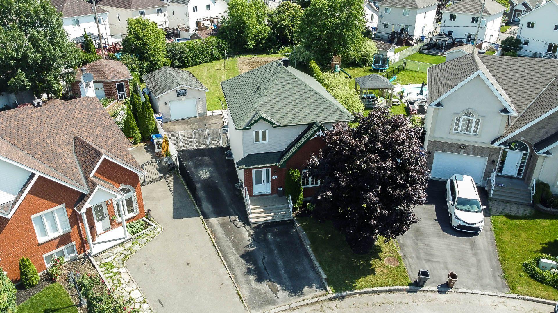 









284


Rue de Charny

,
Gatineau (Gatineau),




QC
J8R2Y4

