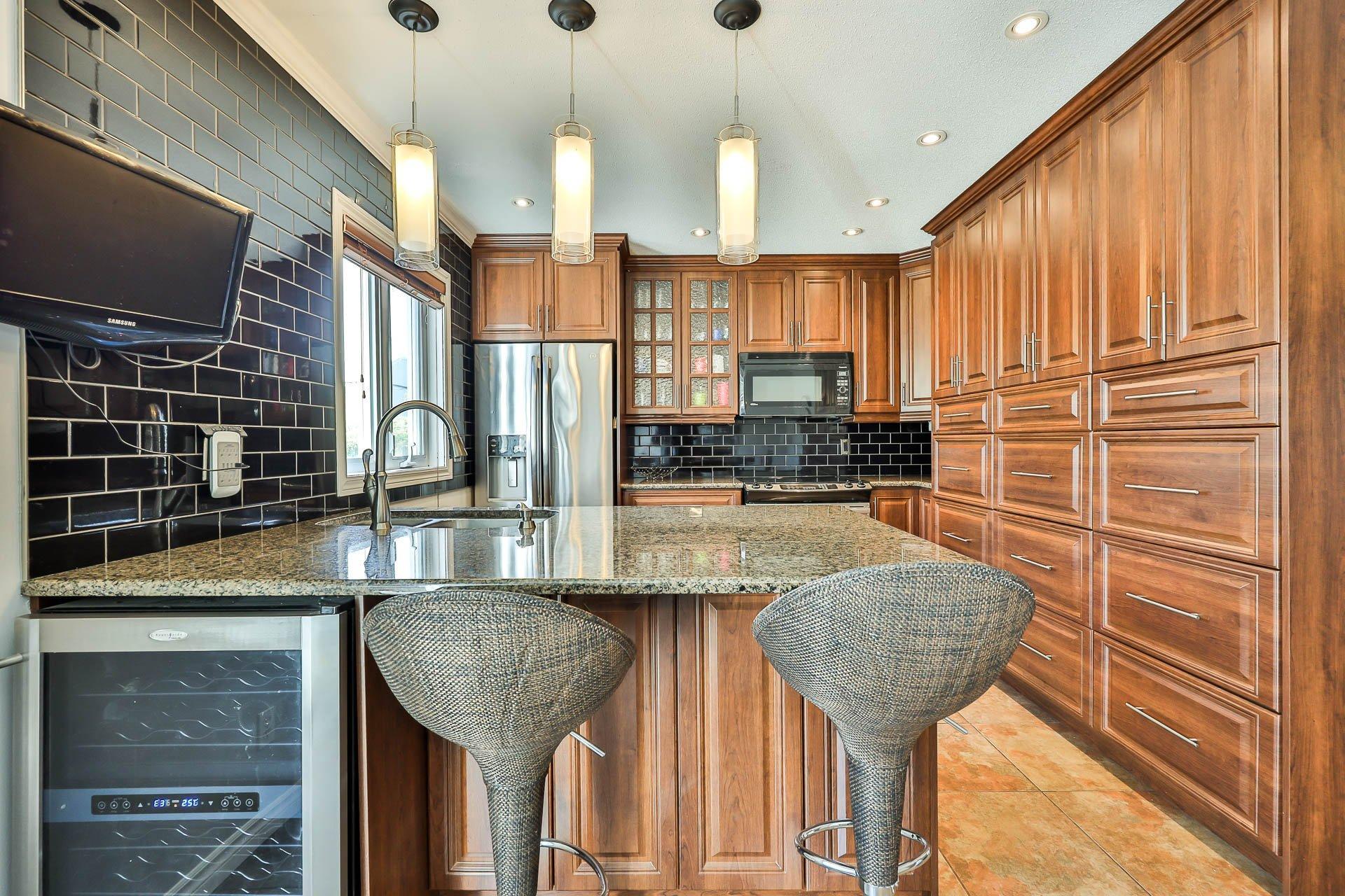 









284


Rue de Charny

,
Gatineau (Gatineau),




QC
J8R2Y4

