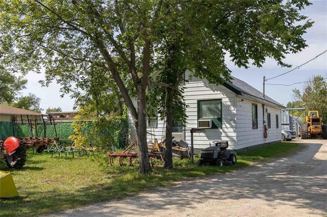 









6524


Henderson

HWY,
St Clements,




MB
R1C 0C4

