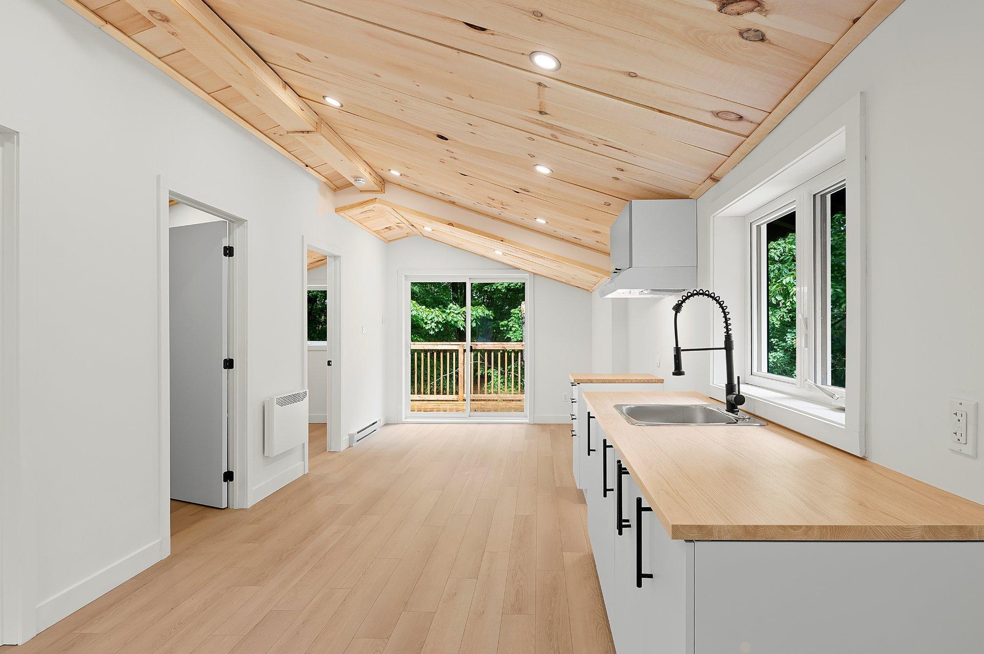 









1270


Ch. Masson

,
Sainte-Marguerite-du-Lac-Masson,




QC
J0T1L0

