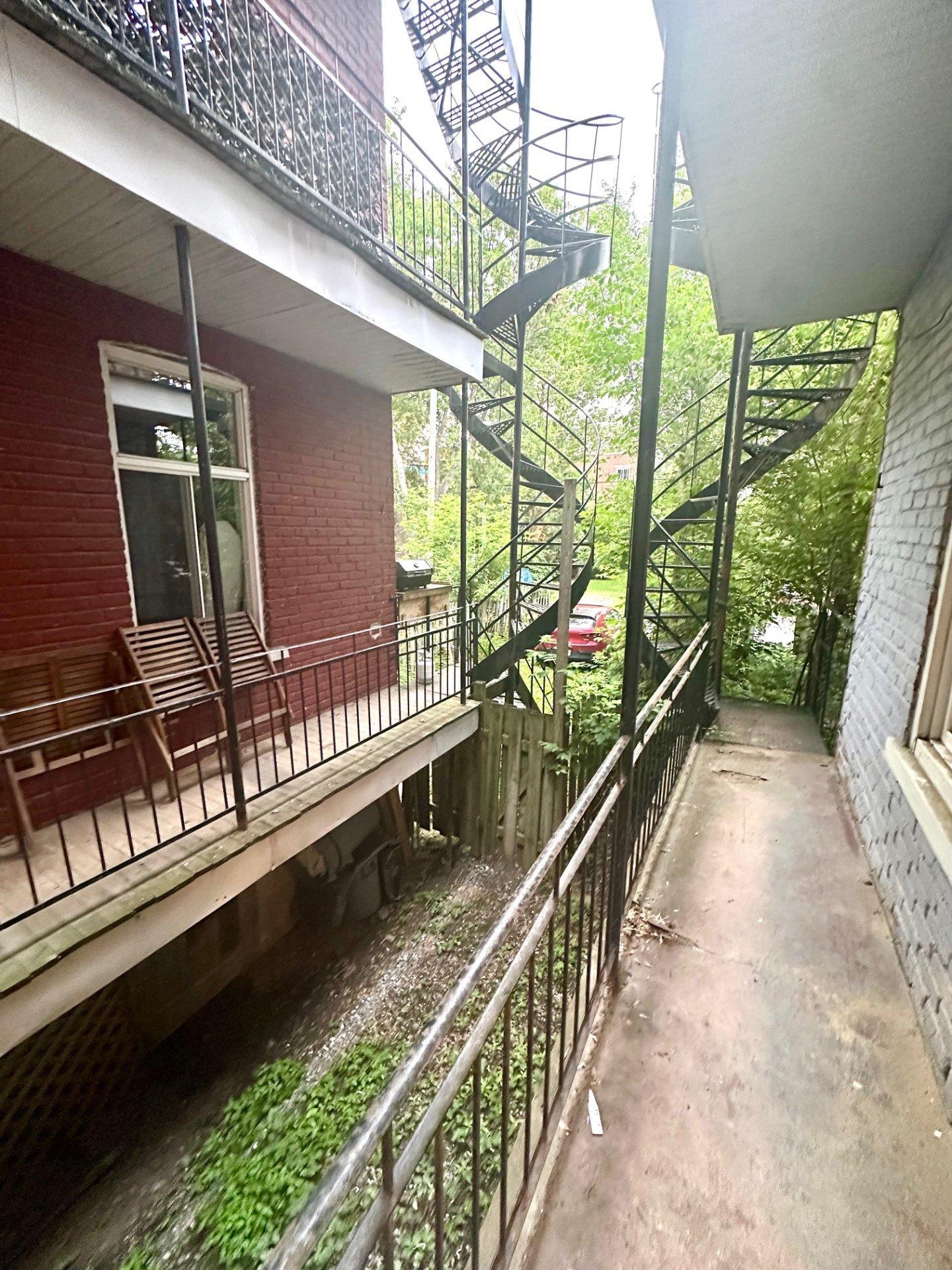 









6005


Rue De Normanville

,
Montréal (Rosemont/La Petite-Patrie),




QC
H2S2B5

