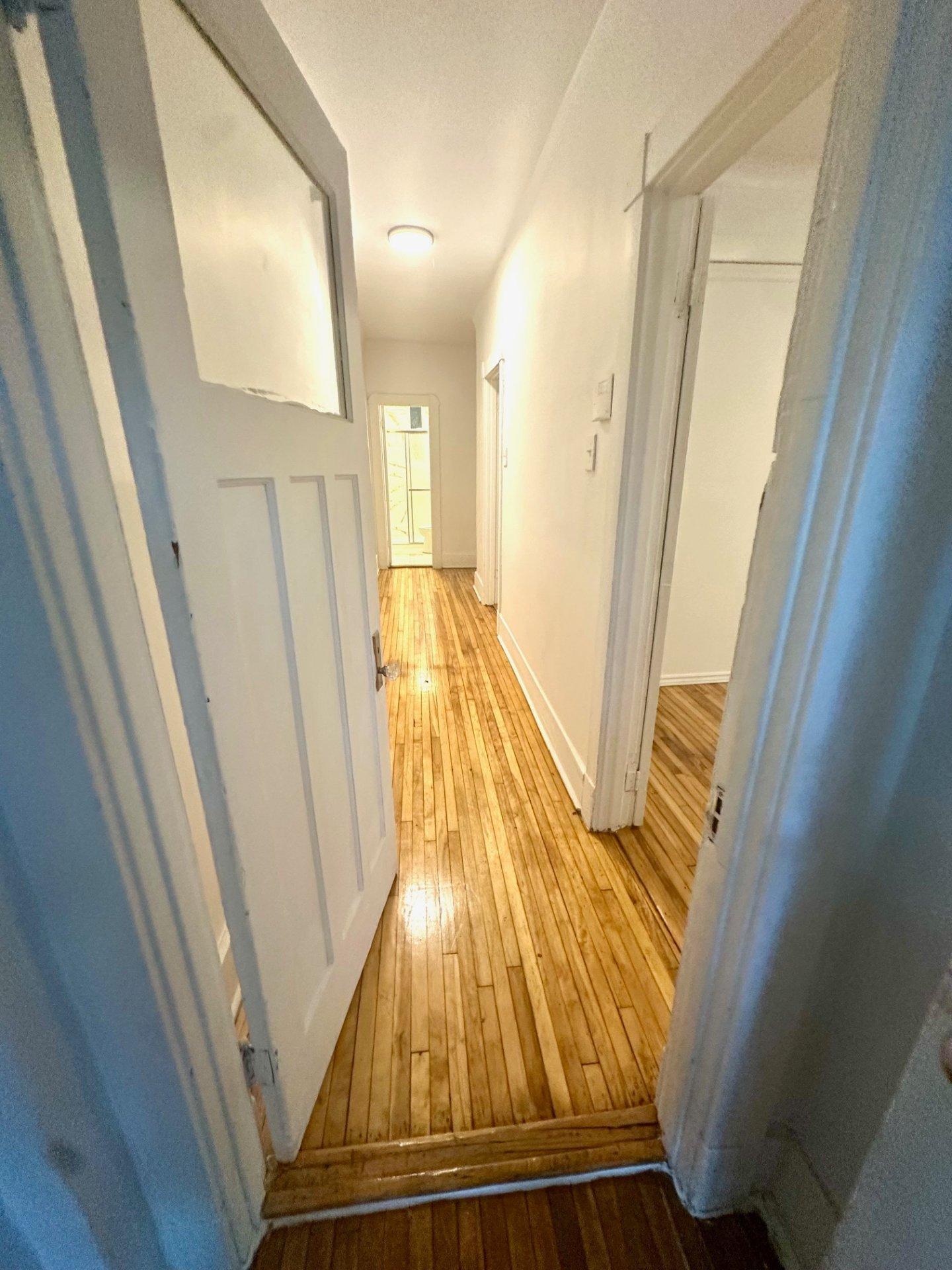 









6005


Rue De Normanville

,
Montréal (Rosemont/La Petite-Patrie),




QC
H2S2B5

