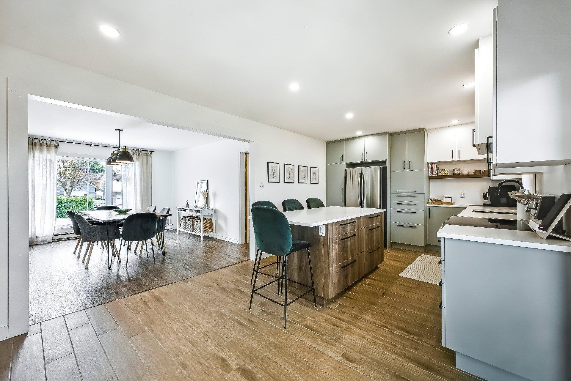 









86Z


Rue Phaneuf

,
Saint-Jean-sur-Richelieu,




QC
J2X5S6

