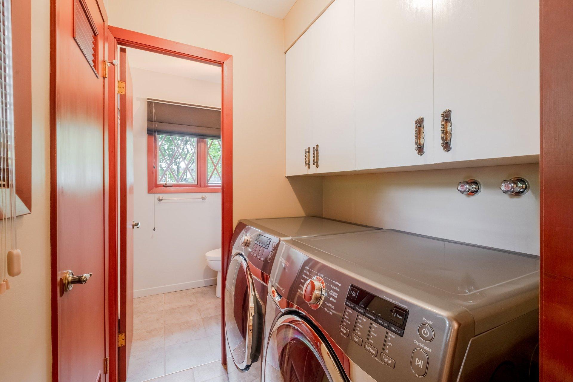 









410


Rue Denonville

,
Sherbrooke (Les Nations),




QC
J1J2K2

