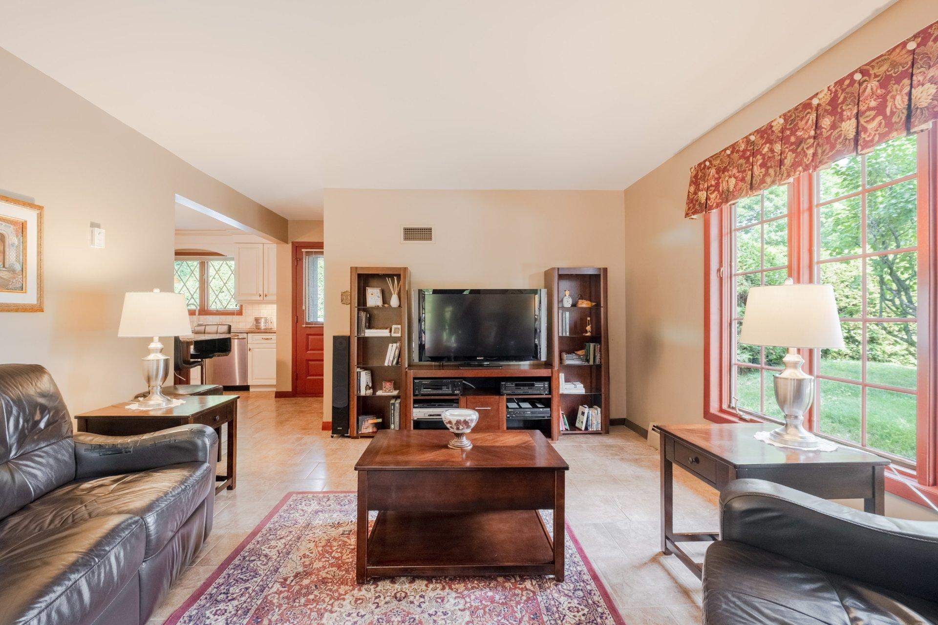 









410


Rue Denonville

,
Sherbrooke (Les Nations),




QC
J1J2K2


