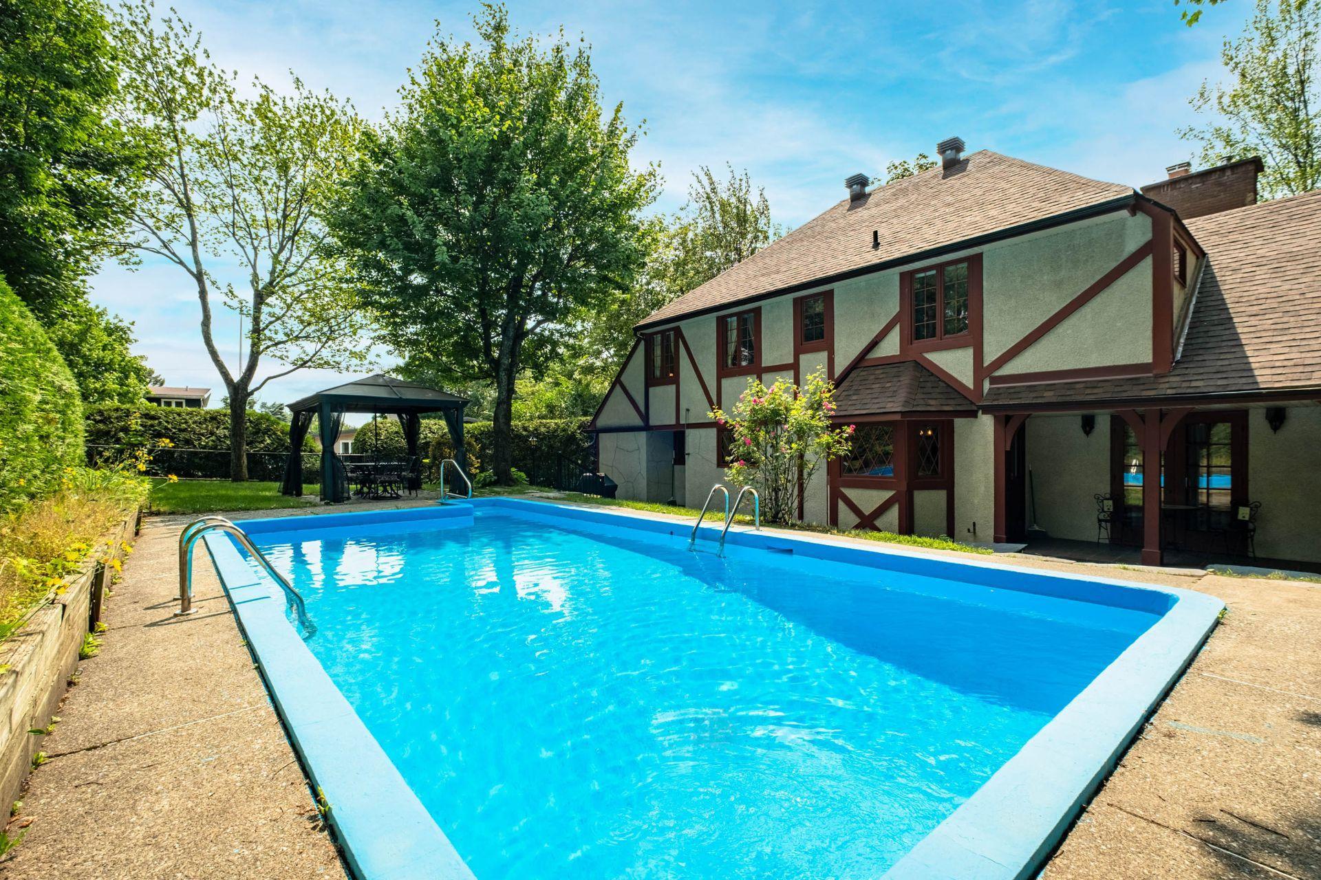 









410


Rue Denonville

,
Sherbrooke (Les Nations),




QC
J1J2K2

