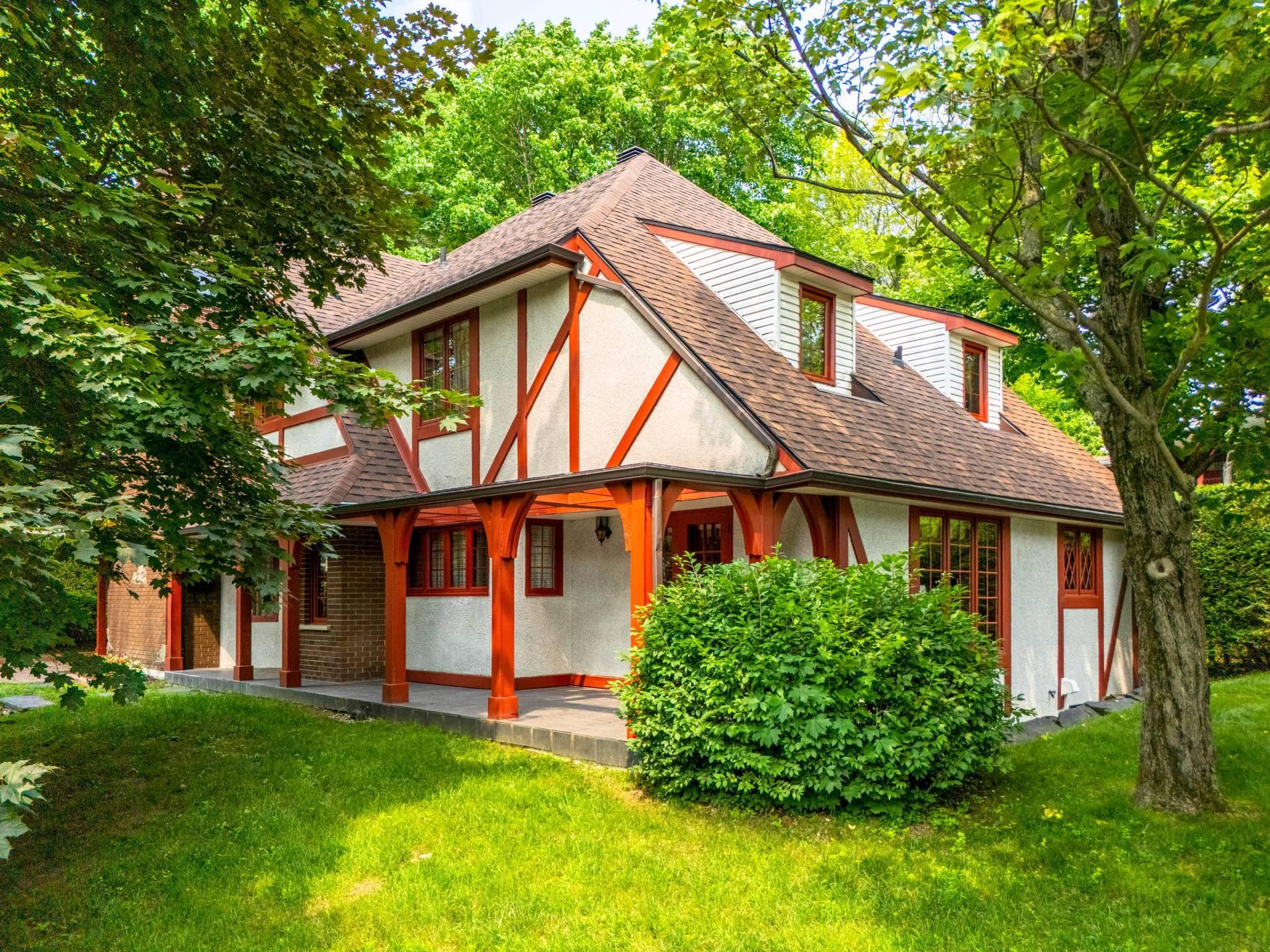 









410


Rue Denonville

,
Sherbrooke (Les Nations),




QC
J1J2K2

