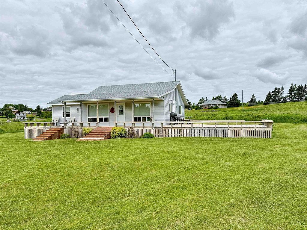 












115 Ray Way Road

,
North Rustico,







PE
C0A 1N0

