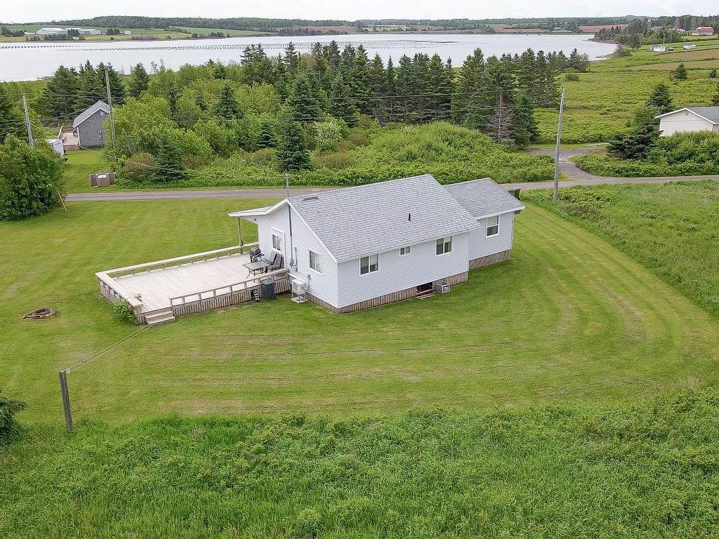 












115 Ray Way Road

,
North Rustico,







PE
C0A 1N0

