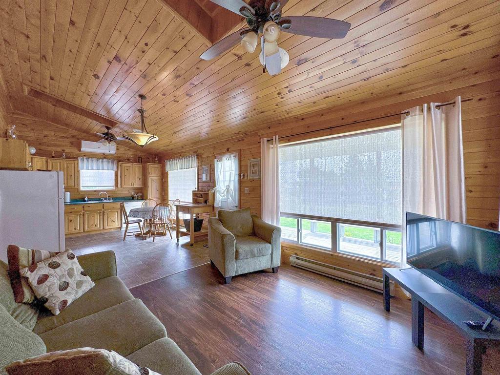 












115 Ray Way Road

,
North Rustico,







PE
C0A 1N0

