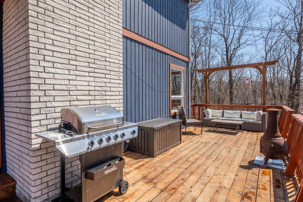 









31


Rue de Davos

,
Cantley,




QC
J8V3B2

